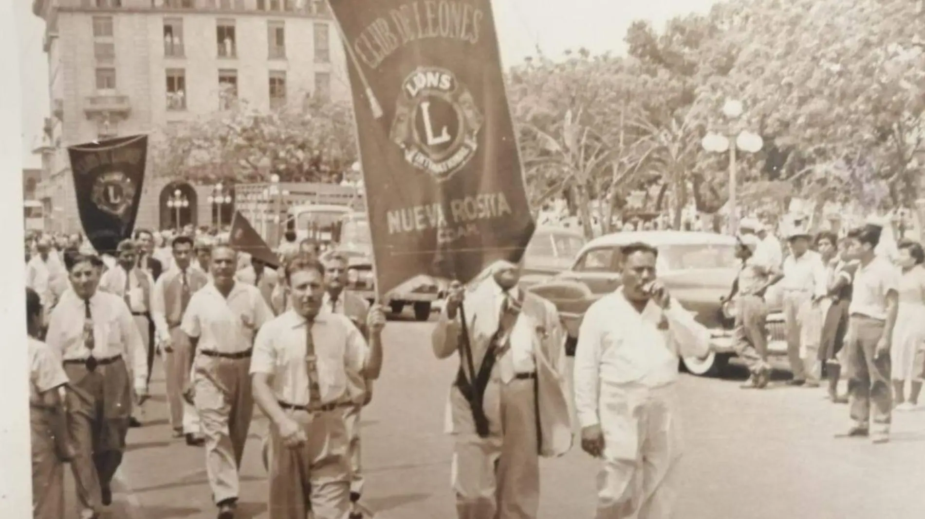 En uno de los encuentros del Club Leones de Tampico de antaño 